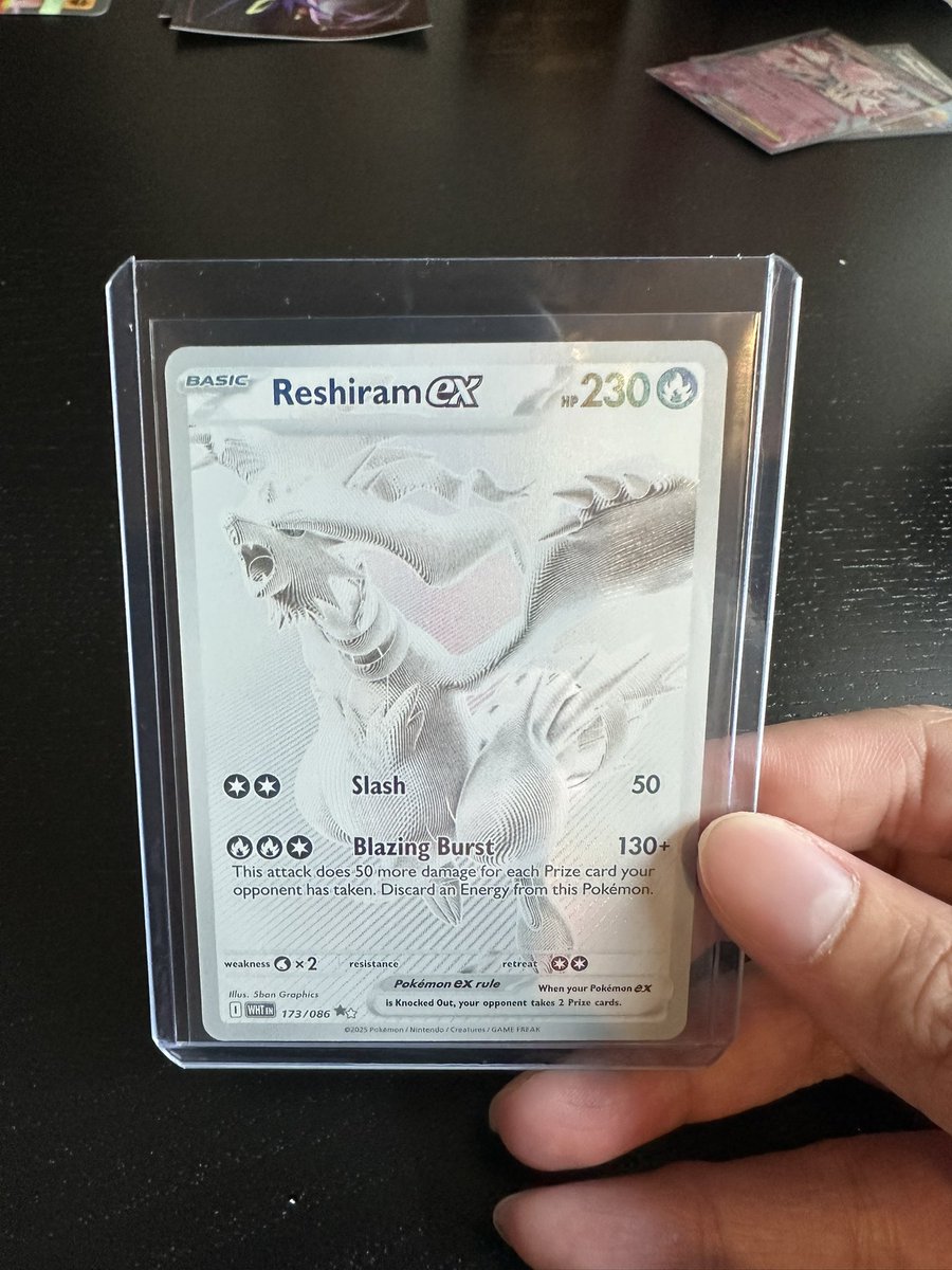 ALEXppresso's tweet photo. Friends pulled these tonight. I’m so jealous. I got nothing 😔 https://t.co/v06i75NJIv