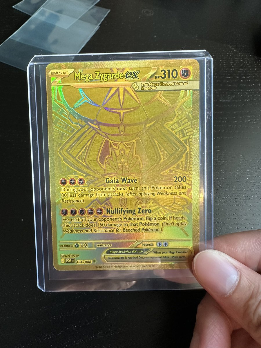 ALEXppresso's tweet photo. Friends pulled these tonight. I’m so jealous. I got nothing 😔 https://t.co/v06i75NJIv