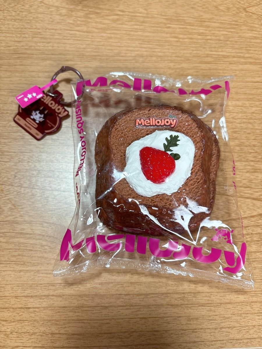 Mellojoyトースト🍞 今回は森の赤ずきん🍓 なかなか春の魔法が出て