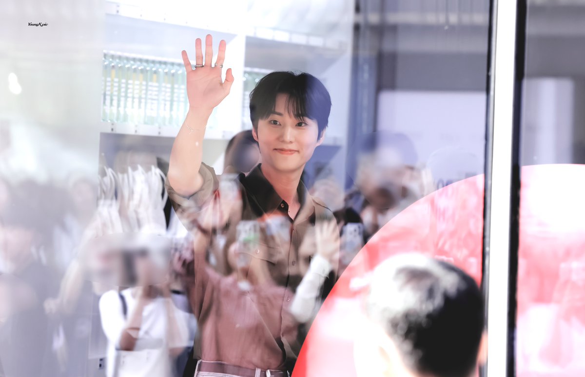 youngk_pic's tweet photo. 260610 핏플랍 영현이

#영케이 https://t.co/3EFi5F3EAG