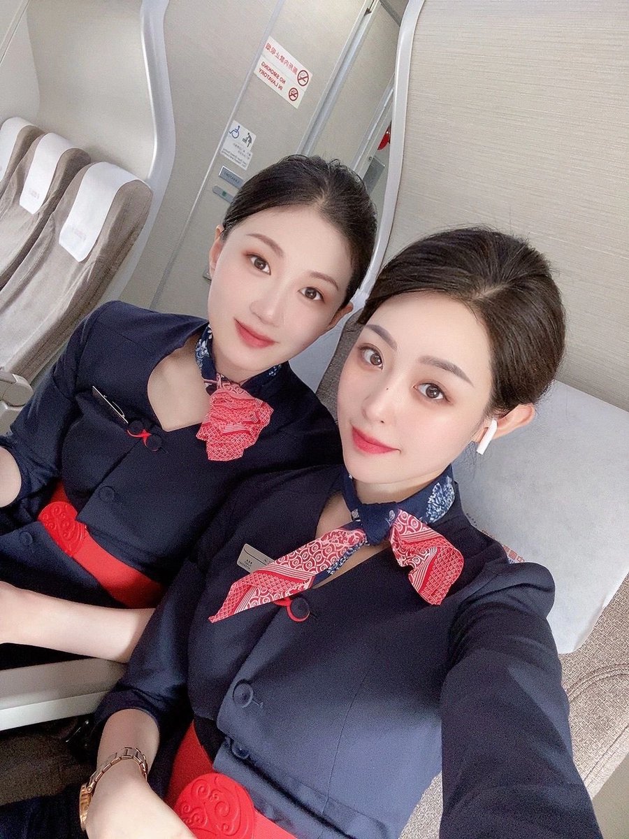 jsschachter's tweet photo. 落地上海，休息了有一起逛街的吗 https://t.co/rxXa2B40HV