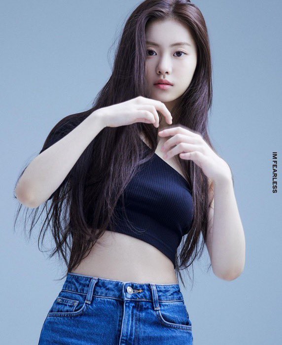 Levoremag's tweet photo. Kim Garam has signed an exclusive contract with Management Koo and is expected to make her acting debut soon. 🎬✨
#KimGaram #ManagementKoo #ActingDebut https://t.co/1T8Q8TkaPh