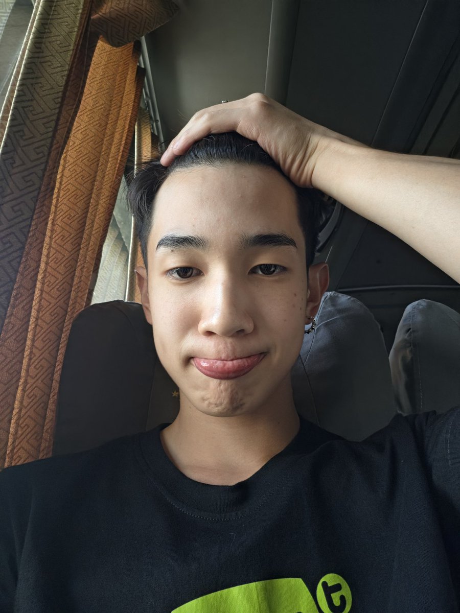 almondebutter_'s tweet photo. น้องโปร check check กับน้องเคนน้องพอลและ อยู่คนละสีด้วย 🥺💚 เที่ยวให้สนุดน้าเดก ๆ 
#ProgressPassawish 
#GMMTVOuting2026 https://t.co/xzdQmwOg0T
