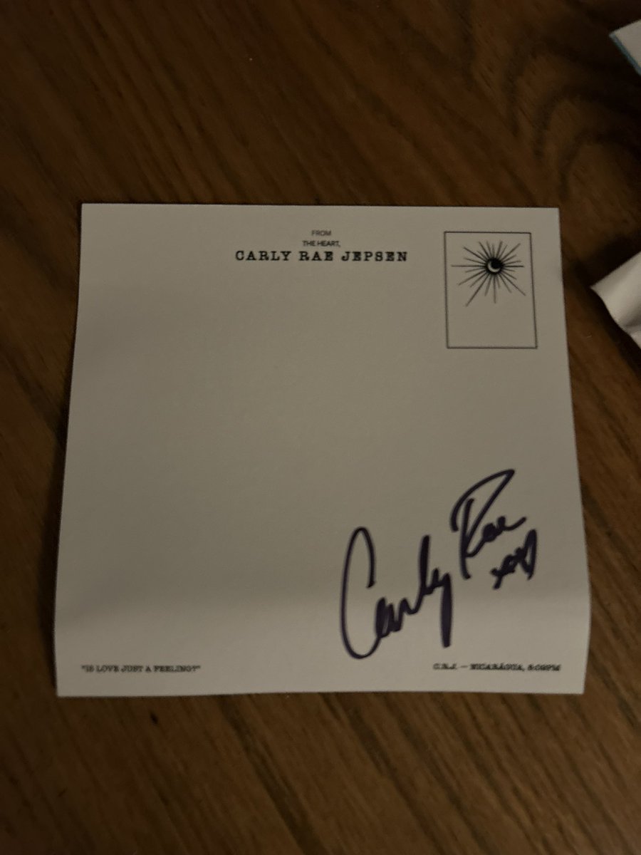 CarlyRaectst's tweet photo. Thank you @carlyraejepsen for my signed postcard https://t.co/i3zFUMc7kY