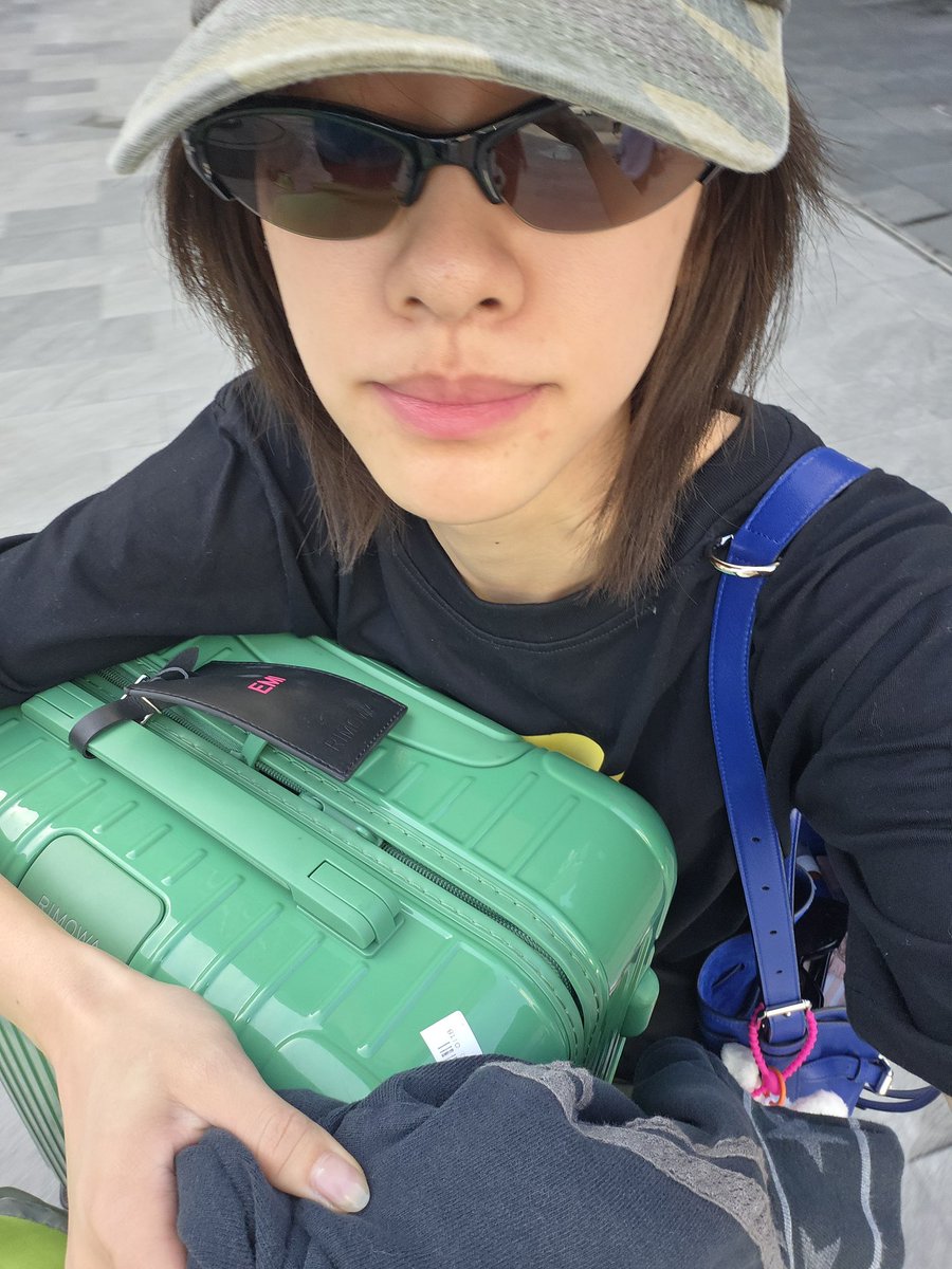imwortxr's tweet photo. คนนึงกำลังแง้น คนนึงพร้อมงีบ โอ้ย55555555555

#GMMTVOuting2026 #emibonnie https://t.co/NiuWdAG3N2