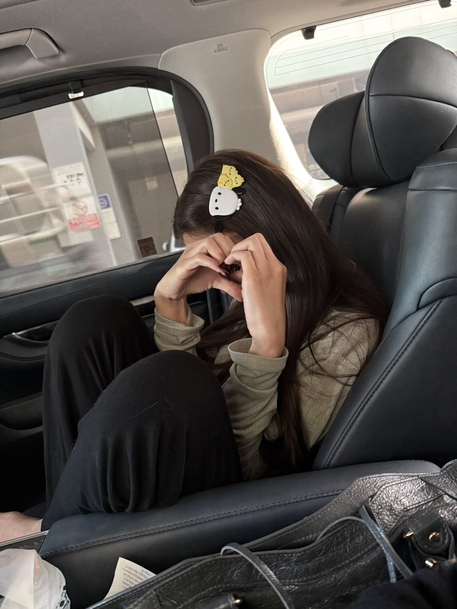 meenaxrina's tweet photo. ฝึกจิตกับอาจารย์อูมเช้านี้

FITTING UNDER HER RULES
#ฟิตติ้งใต้เงาจันทรา https://t.co/L4P1J1eT6G