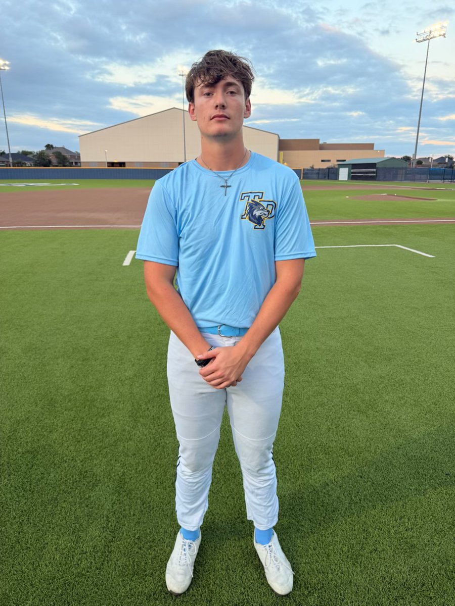 FiveToolCollege's tweet photo. F: The Pack Athletic Club 4, FarmHouse Sports Performance 3
PoG: @EvanKing_11 1-3, 2B, 3 RBI https://t.co/CnwrfVq3M4