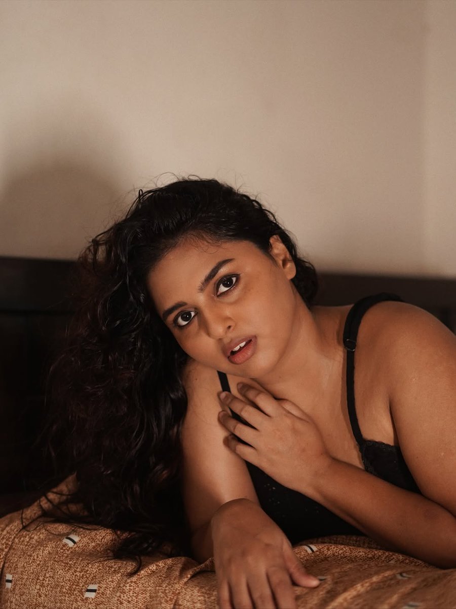 Tamil Serial Actress tweet media