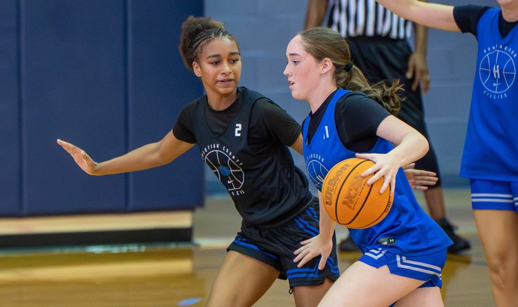 YourSportsEdge1's tweet photo. PHOTOS – Christian County Lady Tigers vs Huntingdon at Murray State Team Camp 

https://t.co/1y173eUdWr https://t.co/Hqvg1e5SUe