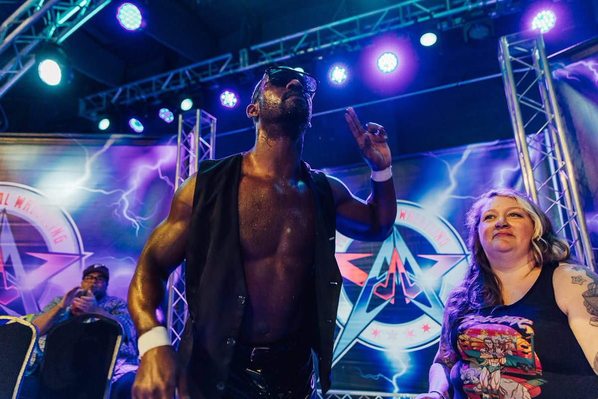 AAWPro's tweet photo. #AAWHomecoming: Rich Swann vs. Richard Holliday

AAW Homecoming
May 22, 2026
115 Bourbon Street
Merrionette Park, IL 

Catch the replay at https://t.co/yO1pzHY5JZ

👥: @GottaGetSwann / @MostMarketable 

📸: slingbladephoto 
🏟️: @BourbonSt115 https://t.co/L4j8RhoWfu