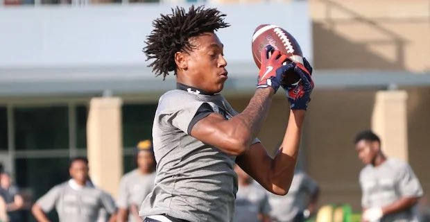 247Gamecocks's tweet photo. Beamer Camp Insider: Day 7

#Gamecocks (VIP)

📲 https://t.co/od3mhtL3EU https://t.co/D8W41guiTd