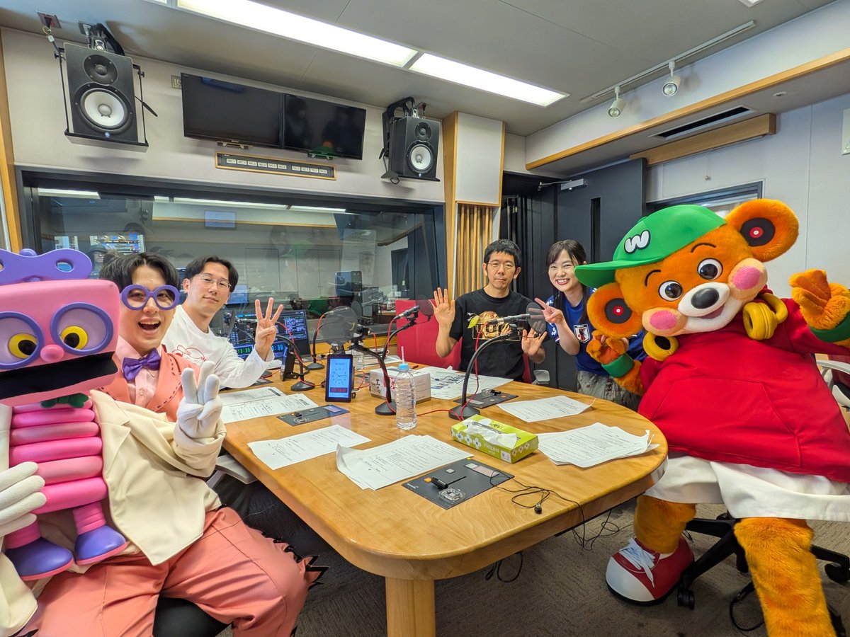 rm_joqr's tweet photo. 今日も #ラジオマガジン ありがとうございました🙇

ウェイキーとヴィーテが教えてくれたこと✨️🤗

「チュニジア戦が肝」 https://t.co/TeSfvaOVHR