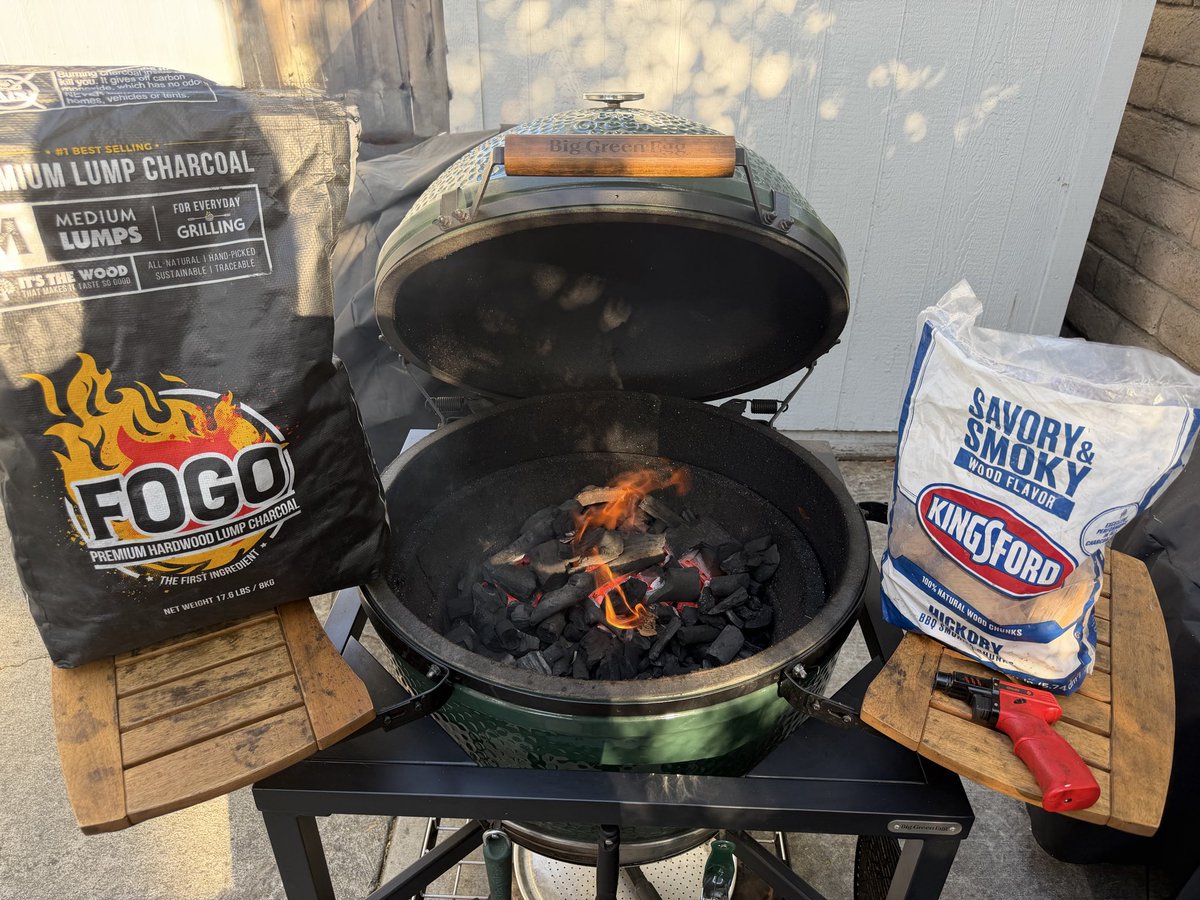 Smokin_Giant's tweet photo. 🔥 Picanha night on the @BigGreenEgg  @FogoCharcoal lump charcoal, @Kingsford hickory Wood Chunks,Diamond Crystal Kosher Salt, coarse black pepper, and Killer Hogs Steak Rub. Trimmed up with the @HeathRilesBBQ New boning knife and cooked over live fire. Doesn’t get much better! https://t.co/m789chF3Ab