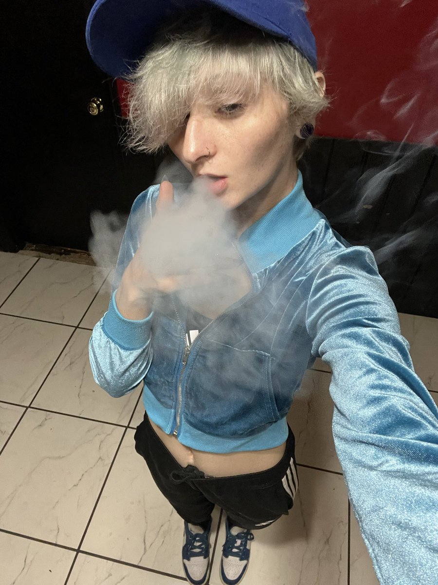 xGloomyBabyx's tweet photo. uhmmmm, did you miss me? or are you dumb?
#tomboy #tomboythirsttrap #tomboystyle #tomboynsfw #petite https://t.co/Ri4KKbcSKp