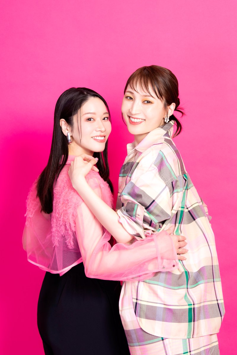 GEKKAN_TVGUIDE's tweet photo. ／
#月刊TVガイド 7月号 発売中📚
#望海風斗 さん＆ #和希そら さんの
アザーカット公開📸
＼

パワフルな演技と
心奪われる歌＆ダンスに圧倒される
ミュージカル「#神経衰弱ぎりぎりの女たち」が
絶賛上映中💄

念願の共演を果たした
望海風斗さん＆和希そらさんの
麗しいグラビア、
お互いのすてきな部分を語った
インタビューを掲載✨
ミュージカルとともに、
誌面ももぜひお楽しみください🃏

#ぎりぎり2026

💫電子版も発売中📱ご購入は⏬
https://t.co/whIZvXYam2
💫Instagramでは動画も公開中📹
https://t.co/QVtOnWK8kg

@girigiri2026
@nozomifutostaff
@kazukisorastaff