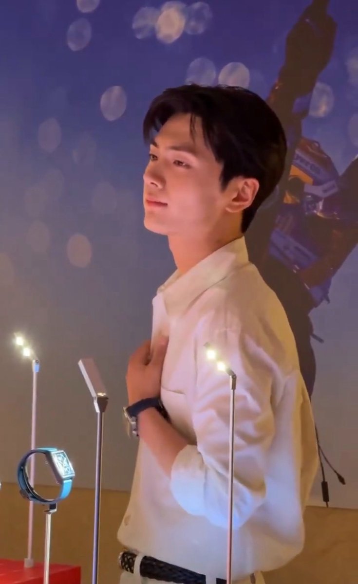 rosypjs's tweet photo. jay’s poetic words always feel so comforting and inspiring, but they hit harder knowing that the reason he thinks this way is because of his own happiest and hardest moments… perfect use of the tag heuer motto ♡ https://t.co/L9aN2TWYzK