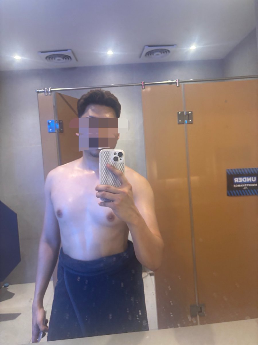 berperiode's tweet photo. Sebelum dan sesudah sauna 🧖 https://t.co/Ghj7RyJQaG