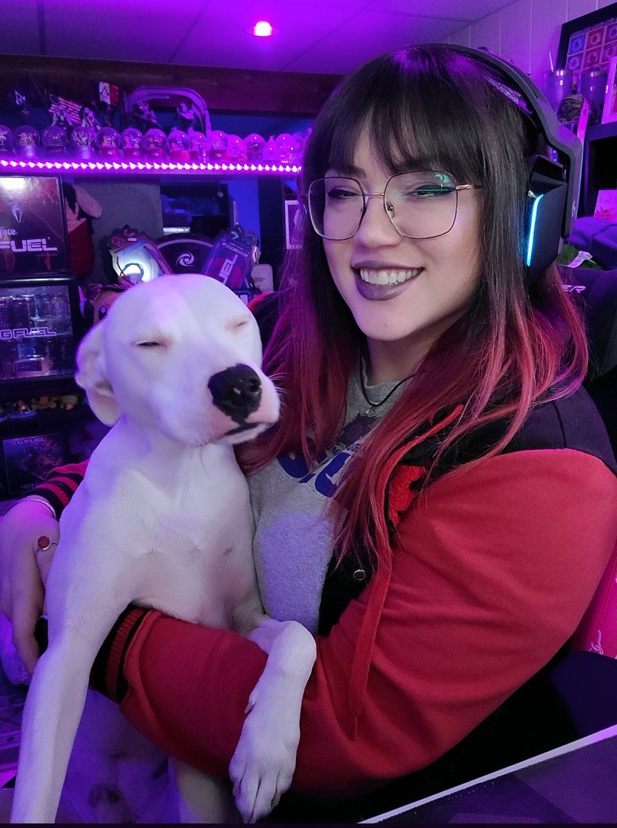 PixelxKittentv's tweet photo. EVERYONE SAY HAPPY BIRTHDAY TO BOO AND TELL HIM THAT HE'S THE BESTEST BOY EVER!!!

He's 4 years old today and I've had him for 3.5 years 🥹 this was my first time raising a puppy, and even though we had our challenges, he makes me so happy every day 👻🖤 https://t.co/dgrGvB3Cdv