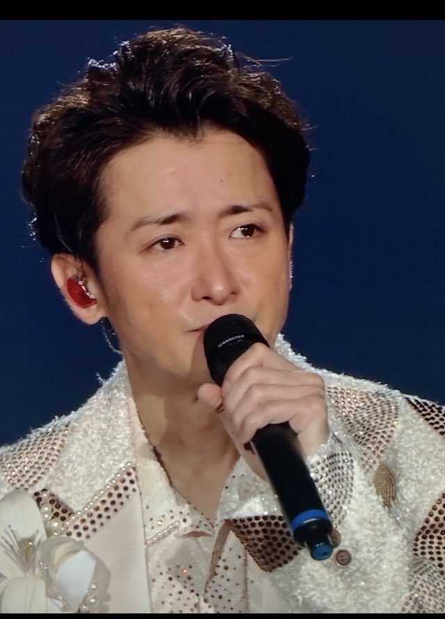 gift19876778's tweet photo. なんて綺麗なお顔✨️
なんて綺麗な涙✨️
嘘がないからこんなに
心打たれるのよね

大野智さん
貴方は最高です‼️👍

ｱﾉｫ  ｿﾚﾃﾞ ﾀﾞｲﾆｼｮｳ ﾊ
ｲﾂｺﾞﾛ ﾃﾞｽｶ？
ﾃﾞｷﾙﾀﾞｹ ﾊﾔﾒﾆ ｵﾈｶﾞｲ ｲﾀｼﾏｽ
🙇‍♀️🙏

※お写真お借りしました🙏🙇‍♀️

#大野智さんの第二章を待ってます https://t.co/GprrY5vLWF