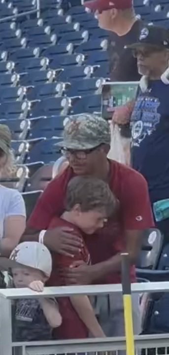 ashhlayymac's tweet photo. @DavisCornell2 watching Jayden comfort Vaughn’s son melted my heart. I am going to miss seeing this family so much! https://t.co/LEf2z62oWr