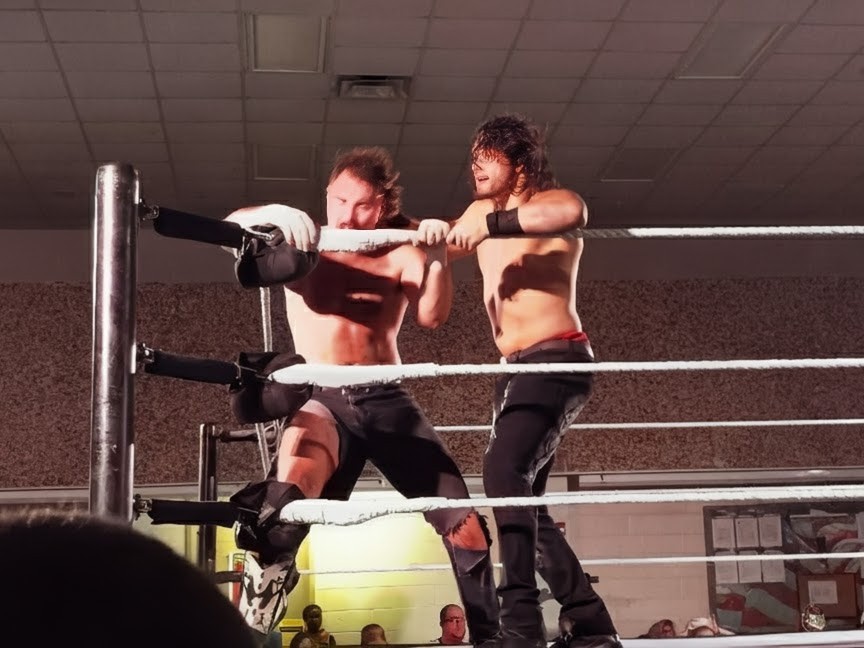 CarlosStoneking's tweet photo. @shiloh_wwe was in #NXTJACKSONVILLE as Hank, Tank and Shank made a suprise return! #WWENXT #wwe #ToothlessAgression #Hillgang #Flannelassasin #MRNXT https://t.co/ayBO2lBtkH