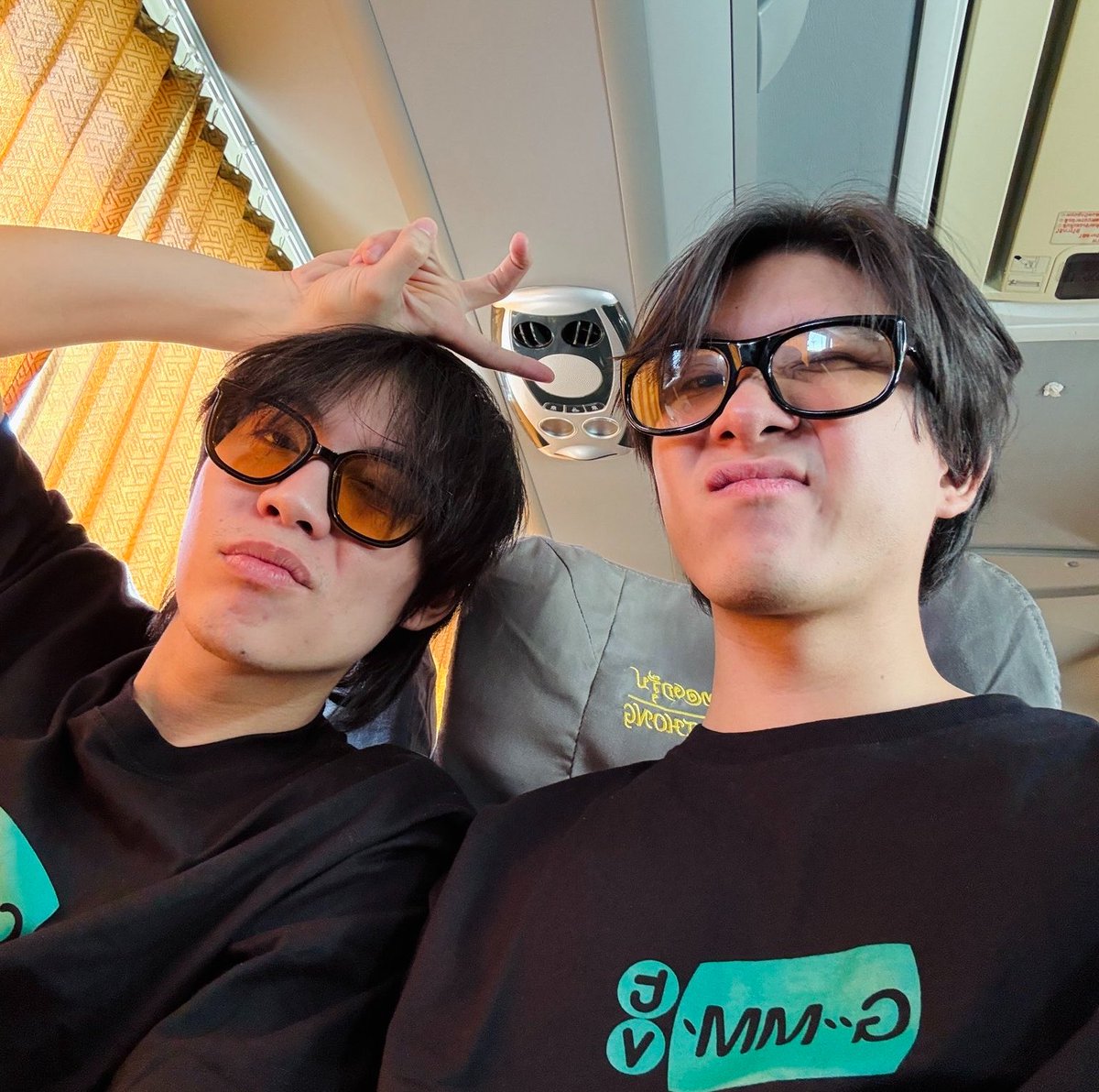 thaliv7's tweet photo. #GMMTVOuting2026 #เฟิร์สข้าวตัง 

😭😭

2023                                              2024
2025                                              2026 https://t.co/ImbKOiA3yv