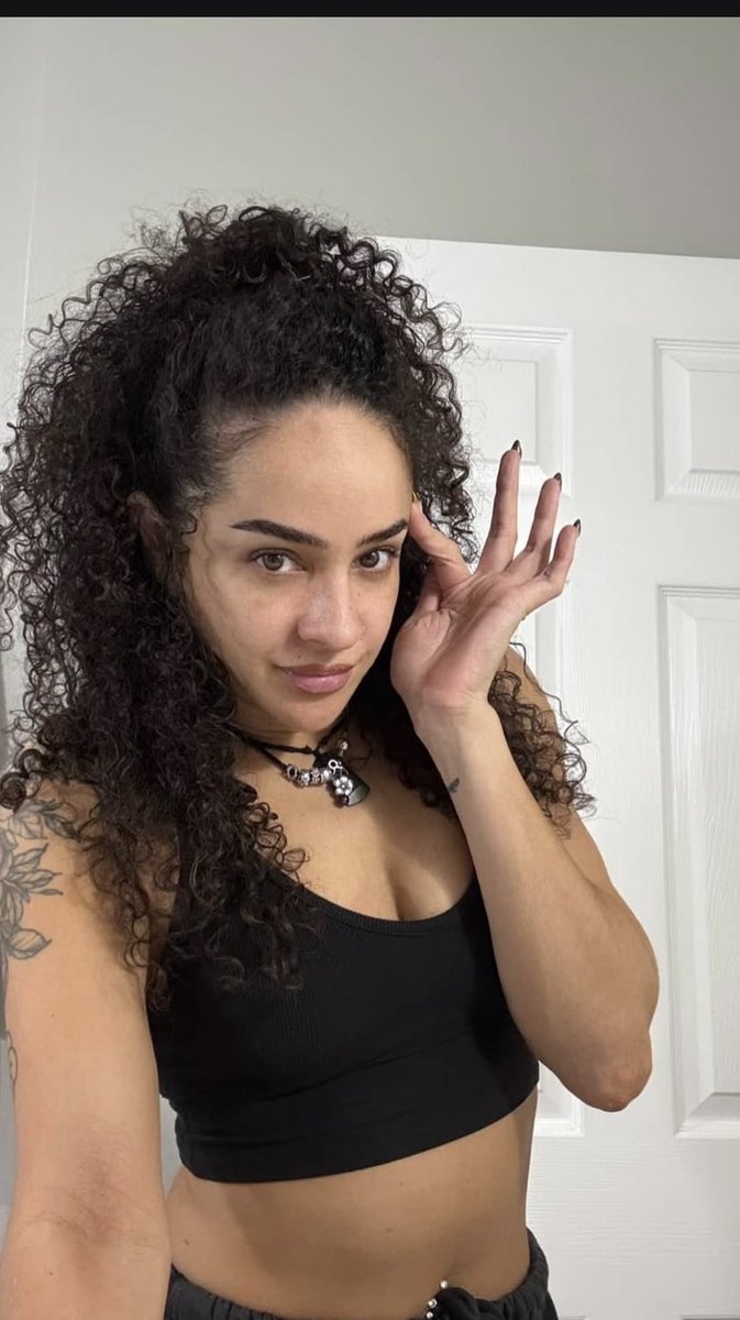 CaptainKickDK's tweet photo. Heard the curly hair was popular with people. https://t.co/qRaqwlSUPz