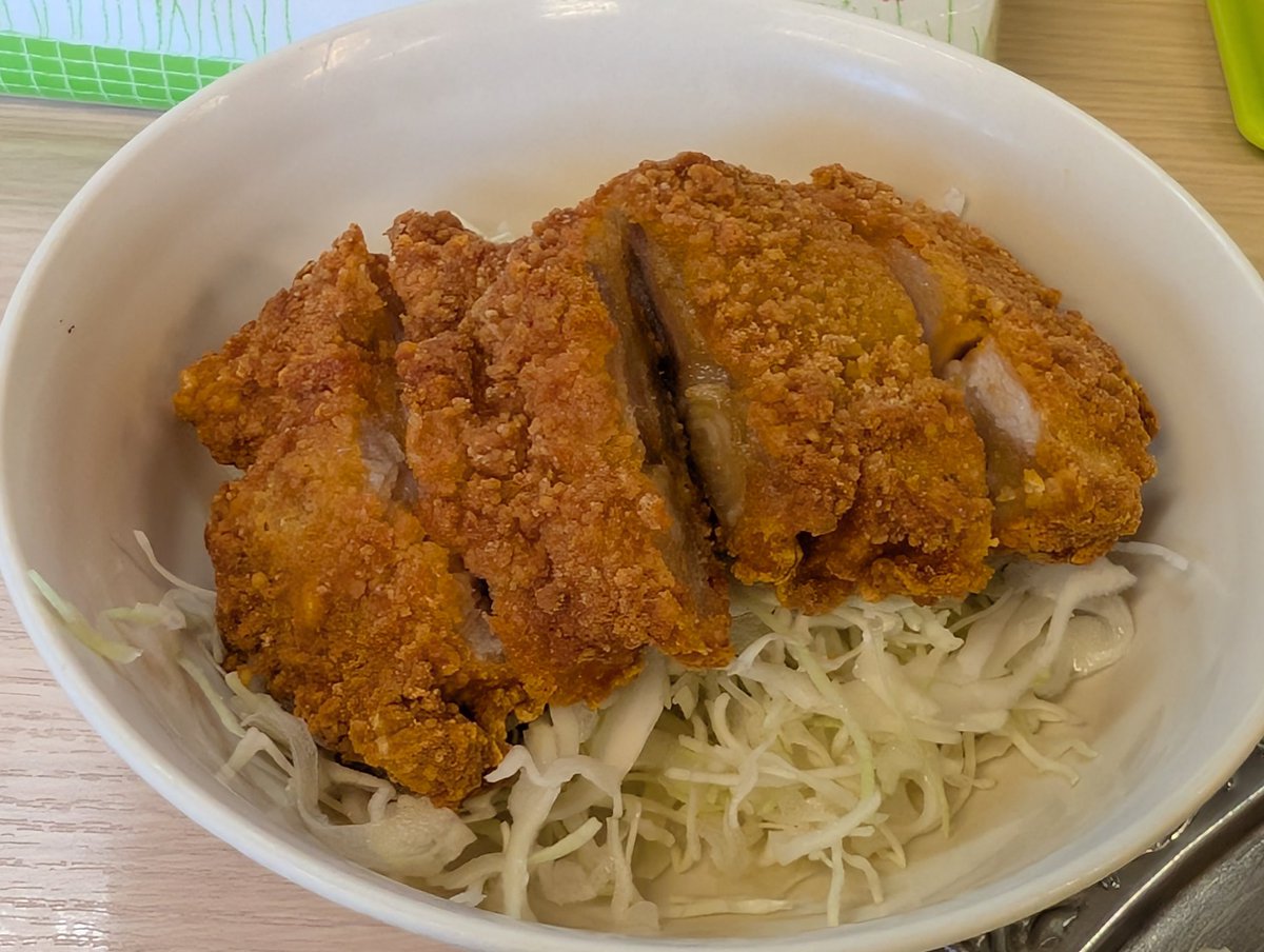 Mr_Gedo's tweet photo. 昨日は5のつく日でした

辛口メジャーカレーにレッドホットチキンの辛辛セット

辛口ゴーゴーカレーはしっかり辛いので辛いもの好きな人にはおすすめしたい
#飯テロ神くー団 https://t.co/jzf8NqIIa0