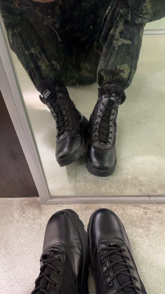 shockuniform's tweet photo. ใครชอบทักมา https://t.co/wsGVoDgCbv