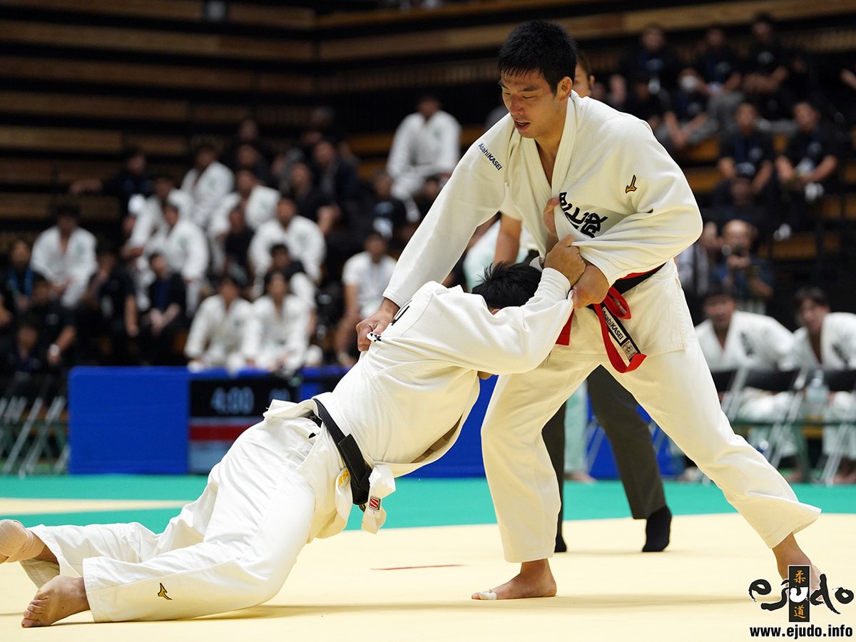 eJudo's tweet photo. 【ニュース】旭化成が悲願の5連覇、永瀬・中野の強力前衛で流れ掴む／第76回全日本実業柔道団体対抗大会 男子1部

#全日本実業団体　#柔道 #Judo
※記事へのリンクはツリーから↓↓↓↓ https://t.co/voJlOg2YTs
