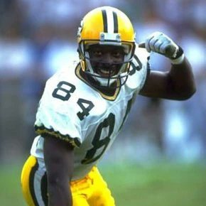 oSerpicox's tweet photo. @SleeperPackers @SterlingSharpe_  Still have his jersey from the 90's! #gopackgo @packers https://t.co/bHIOLnH4zq