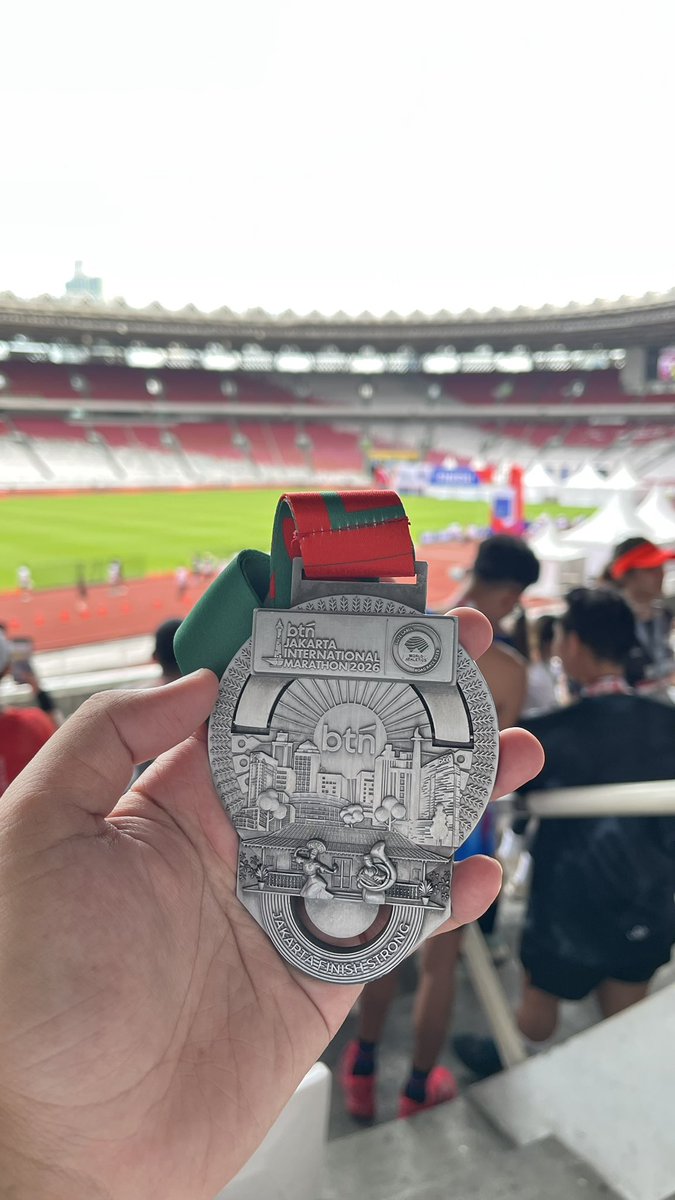 dwaterball's tweet photo. aku kira dengan race pertamaku tahun ini di jakim akan jadi garis awal untuk bisa kejar 10k di jrf nanti, tapi apa daya kayanya aku emang cuman bakal jadi spesialis 5k untuk skrg wkwk https://t.co/JGzwbg47Bb