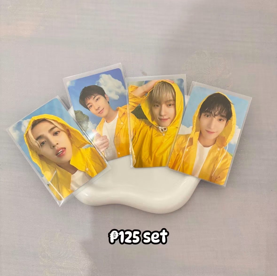 shybbj's tweet photo. wts lfb seventeen photocards set

mop: gcash
mod: j&amp;t
Payo

tags | seventeen joshua dino woozi scoups hoshi vernon jun kpop https://t.co/yQEoYD9NFz