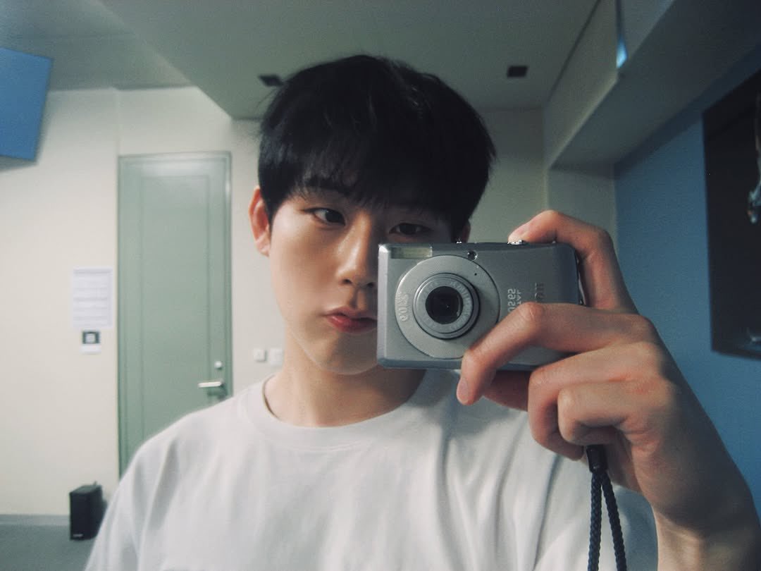 jws88b's tweet photo. this just being the start of jooheon digi cam entries... i am seated and my life depends on this https://t.co/AkCuCnpXfg
