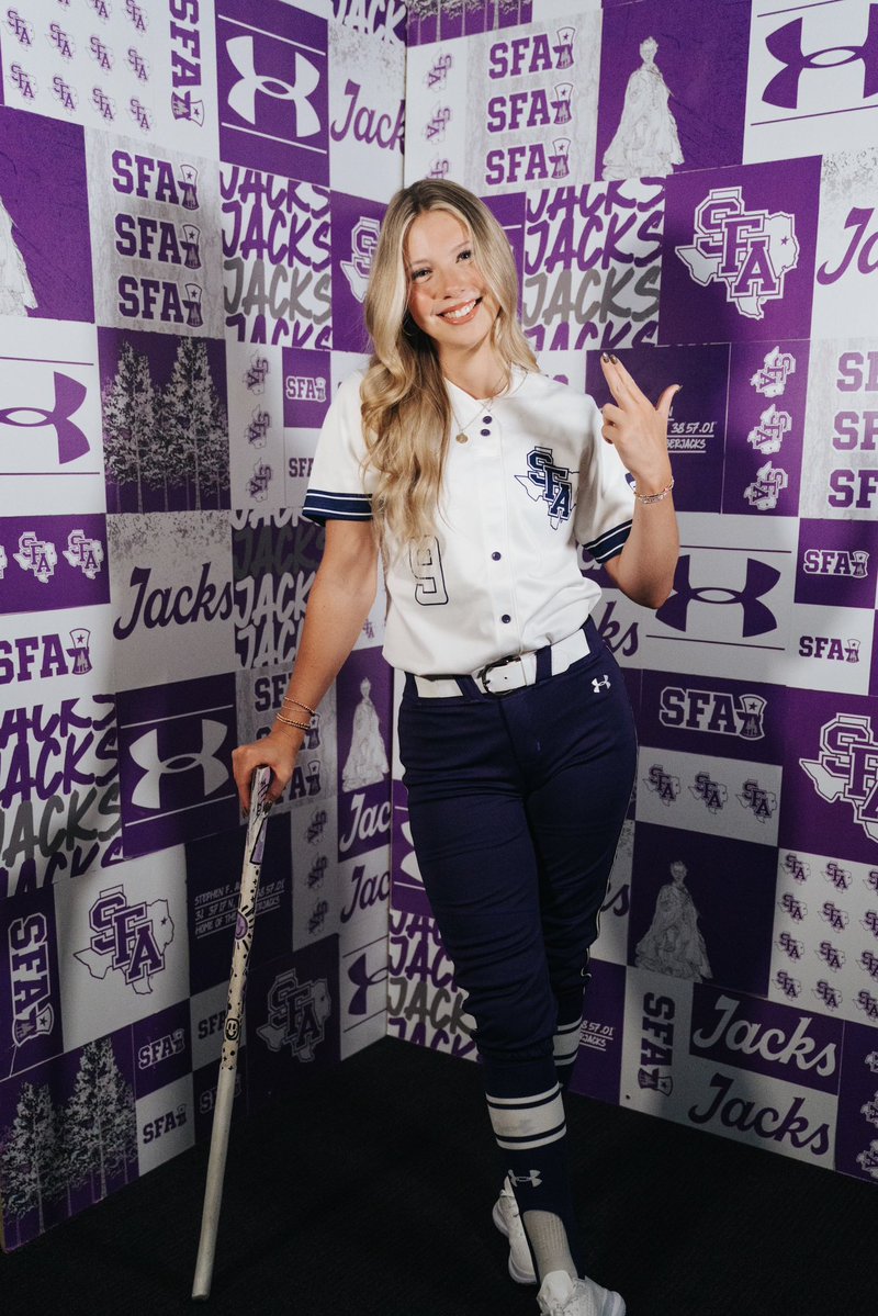 krb1121's tweet photo. SFA I’M COMING FOR YA! So excited to announce that i’m gonna be a Ladyjack💜 I can’t thank @AxeEmJackson enough for this opportunity and believing in me. See you this fall @sfa_softball 🪓💜 #AxeEm https://t.co/6X4DB7uTBi