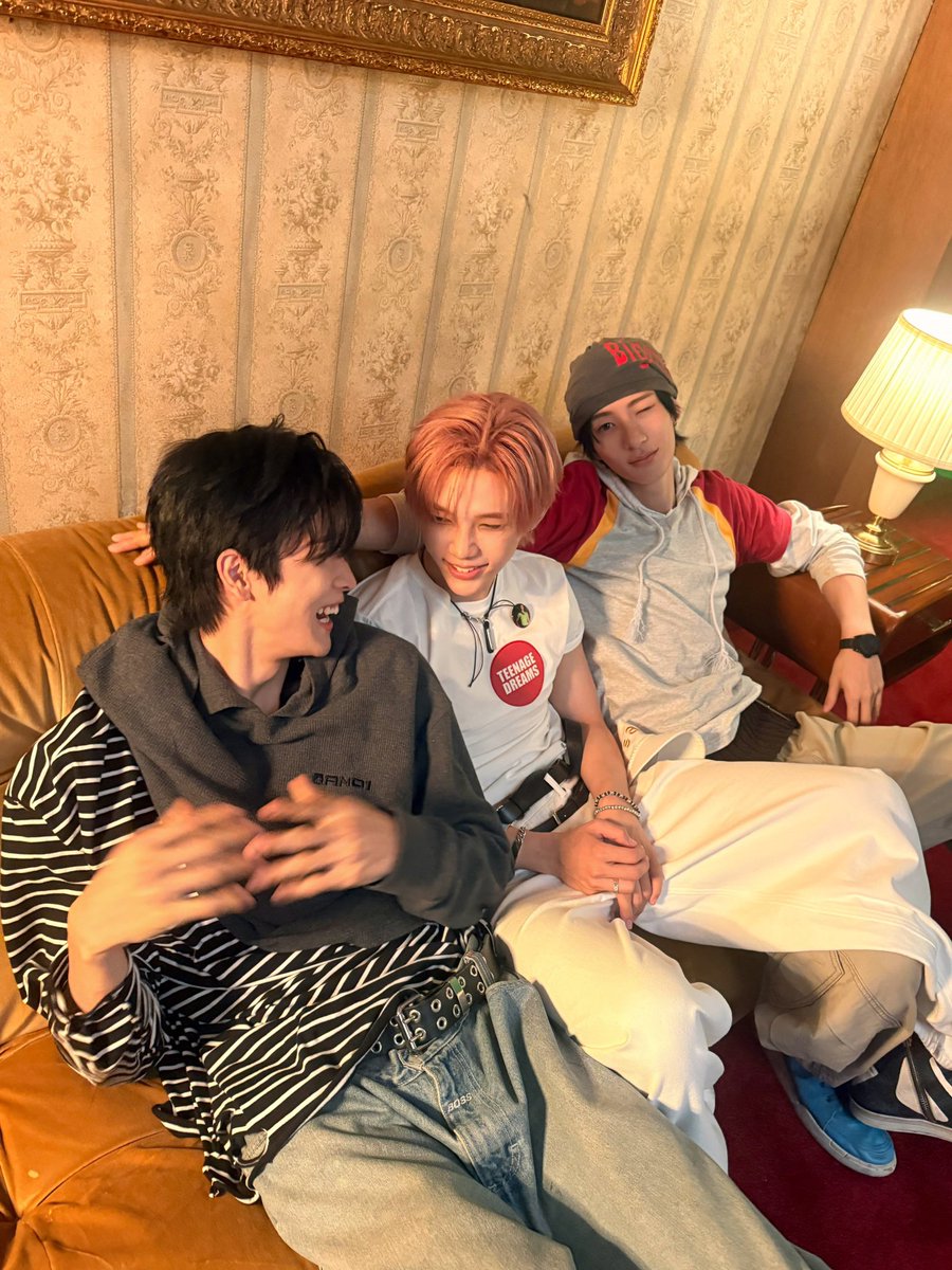 riize archive tweet media