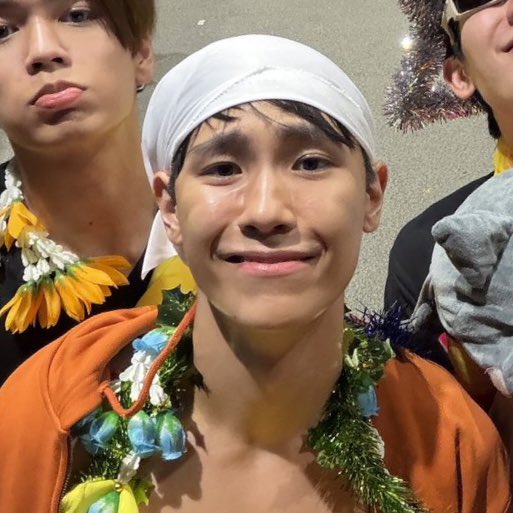 aiikoons's tweet photo. si junior manalo pala ‘to eh

JUNIORMARK OUTING2026
#GMMTVOuting2026 #JuniorMark
#junniorrs #markjrtn https://t.co/CCjlMypfbK
