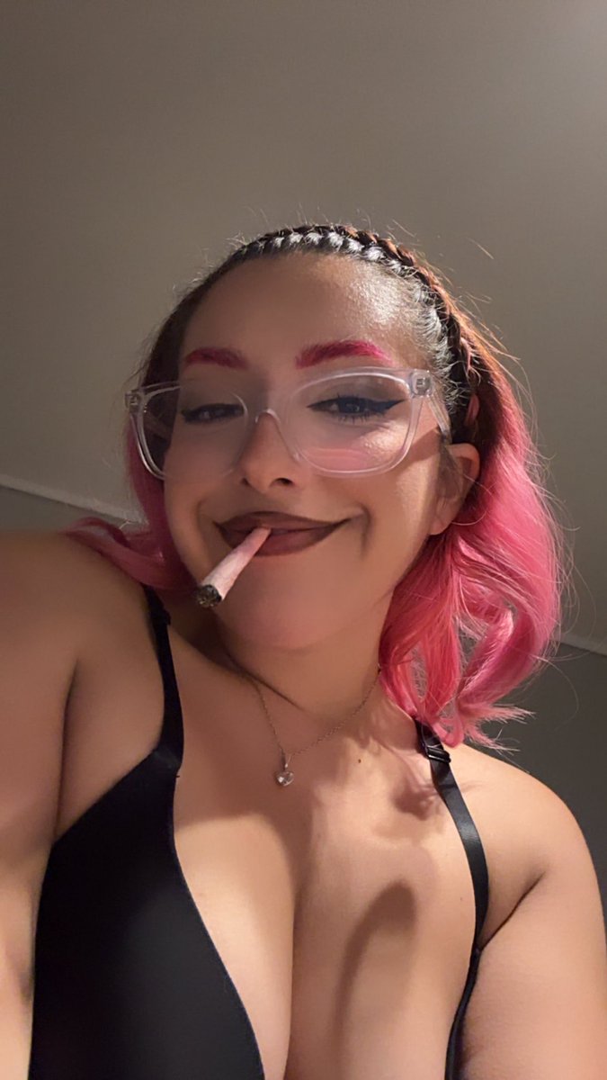 SofiCastillobb's tweet photo. Subí cositas nuevas y ricas para ti bb🤭🥴 puedes revisarlas aquí💋

https://t.co/CXtXyB50xl https://t.co/46IPlFP9px