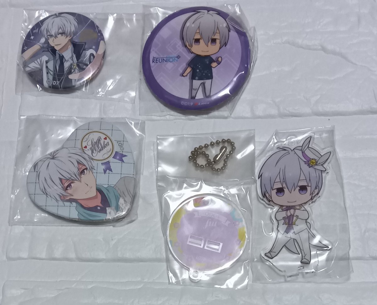 交換・譲渡】 アイドリッシュセブン アイナナ 缶バッジ アクリル