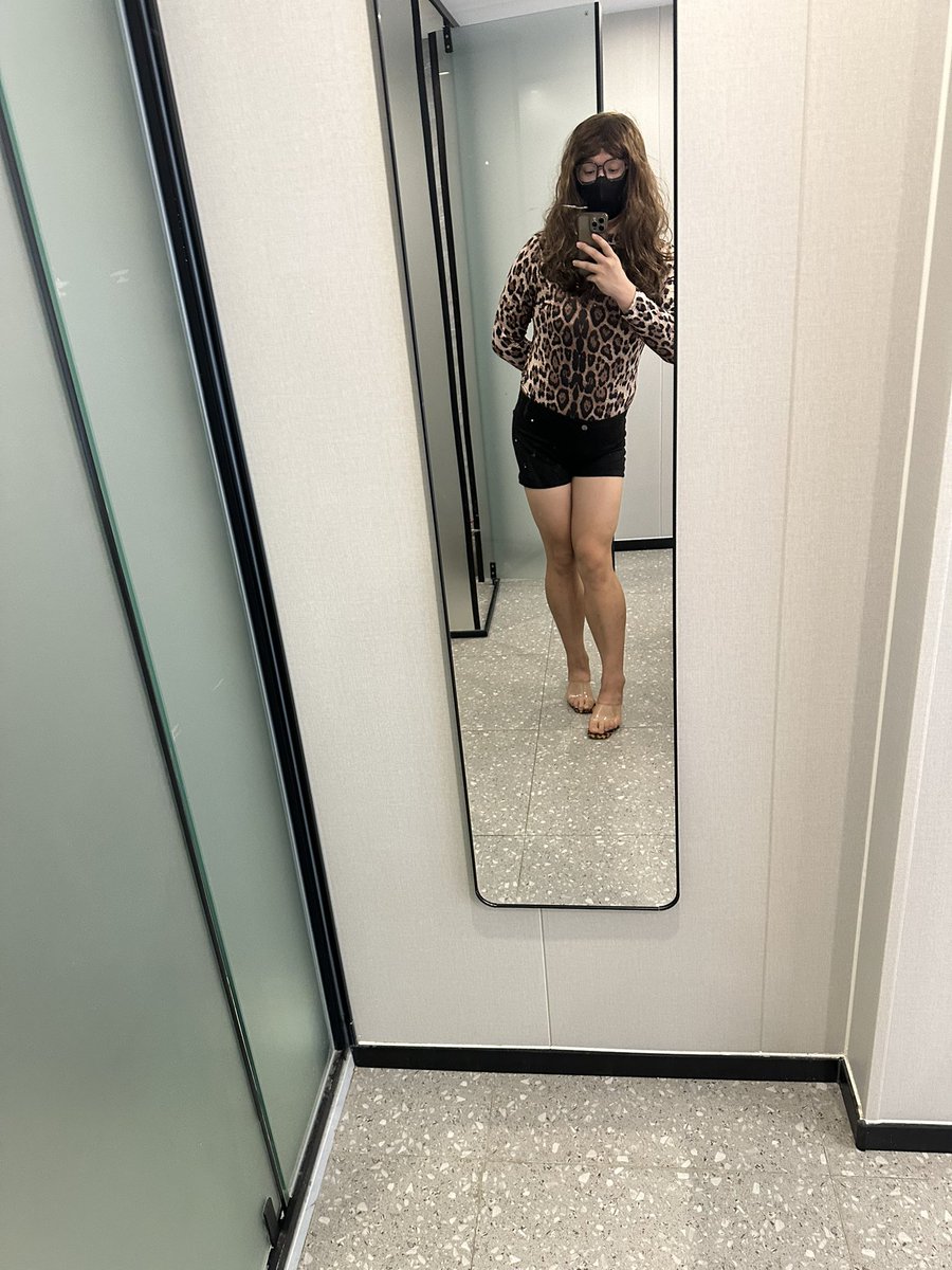 sissyCCao's tweet photo. 好想约 https://t.co/RakQbYIffv
