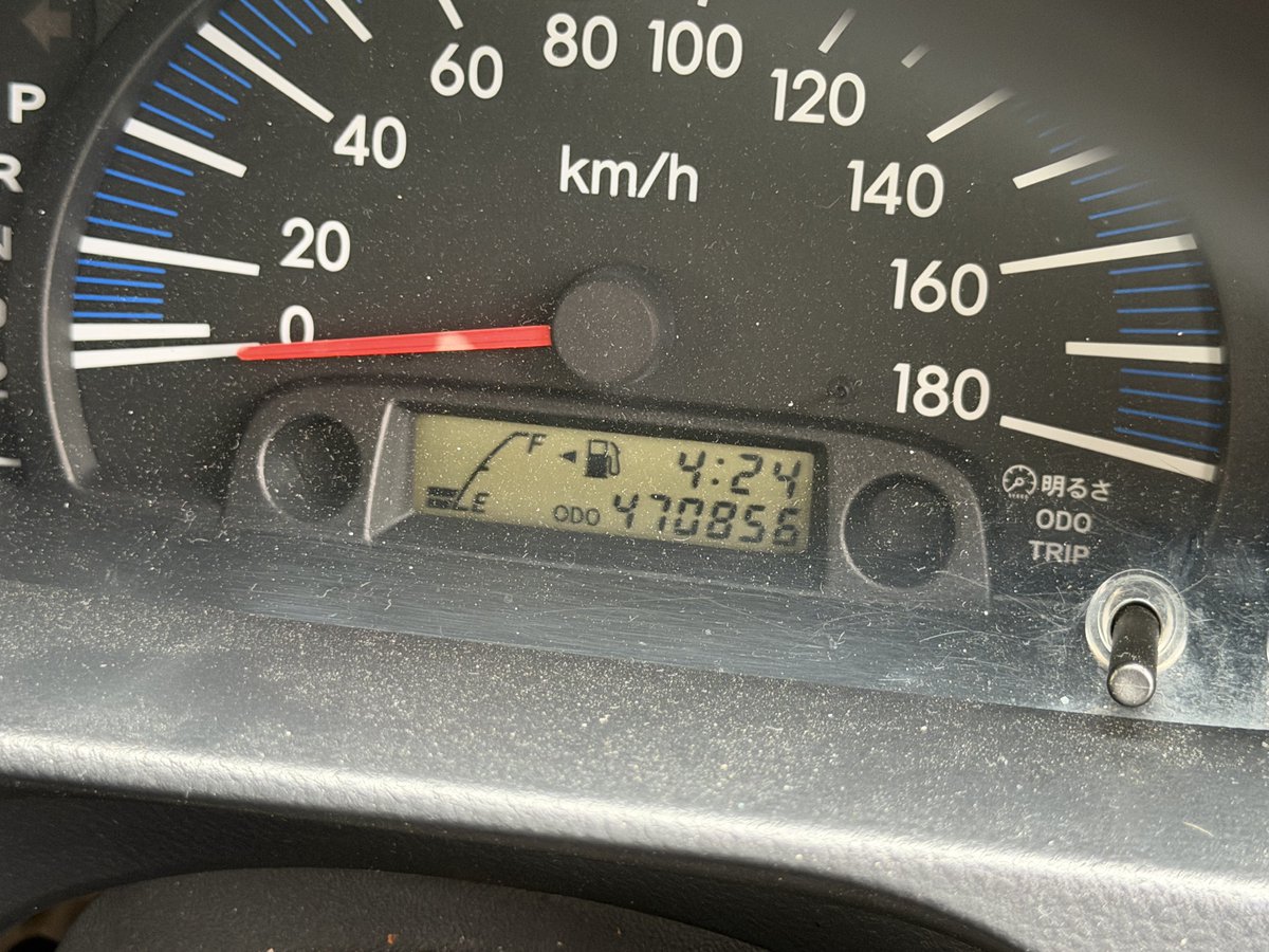 CarCreativeJP's tweet photo. 買取させていただきました！

びっくり47万km😇

1NZって永久に走れるのだろうか()

足回りも最近4本とも変わっているそうで、このまま捨てるのは可哀想だなぁ...というお気持ち() https://t.co/WGHpIiaksI