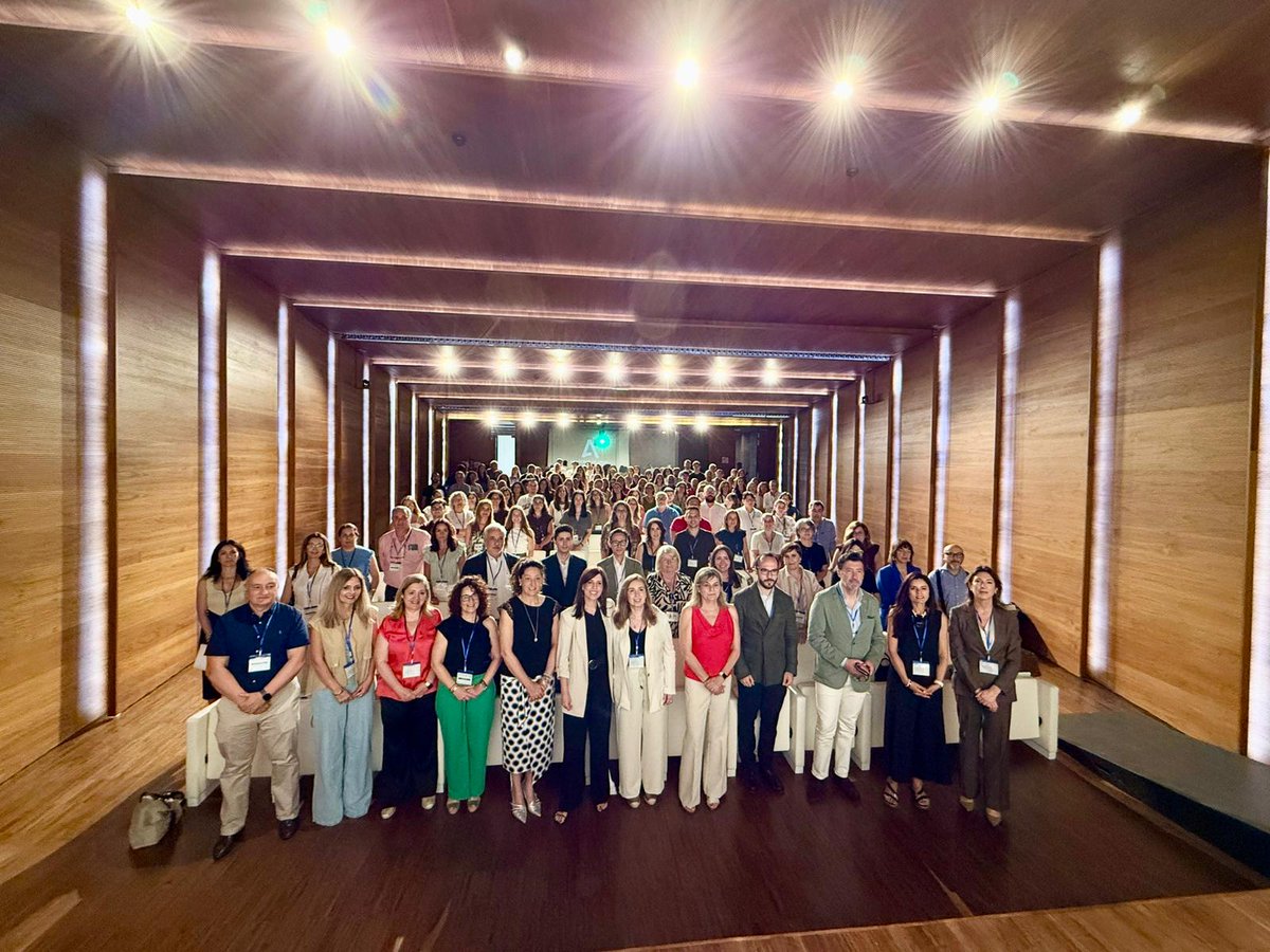 JaenJunta's tweet photo. El Hospital de Jaén impulsa su investigación con su I Jornada Científica.

La secretaria general de Investigación, Innovación y Salud Digital, Áurea Morillo, acompañada por la delegada del Gobierno por suplencia, @Anabmata1976, inaugura esta cita de profesionales y expertos. https://t.co/BZr32KO5iu