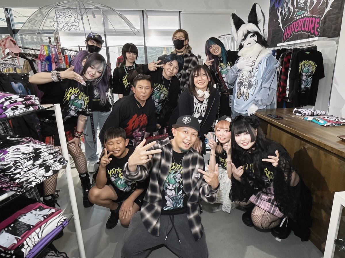 Hisacy69's tweet photo. TyCHE Maria名古屋での来店イベント2daysにお越しくださった皆さま、ありがとうございました！

大須にリニューアルしたばかりの新店舗は開放感ある広さで居心地も良くてイベント向きだなと思いましたね。

楽しい時間をありがとうございました！
また会いましょうイェイ💀🤘🏿🔥

@tyche_nagoya https://t.co/SRCXh5uPW1