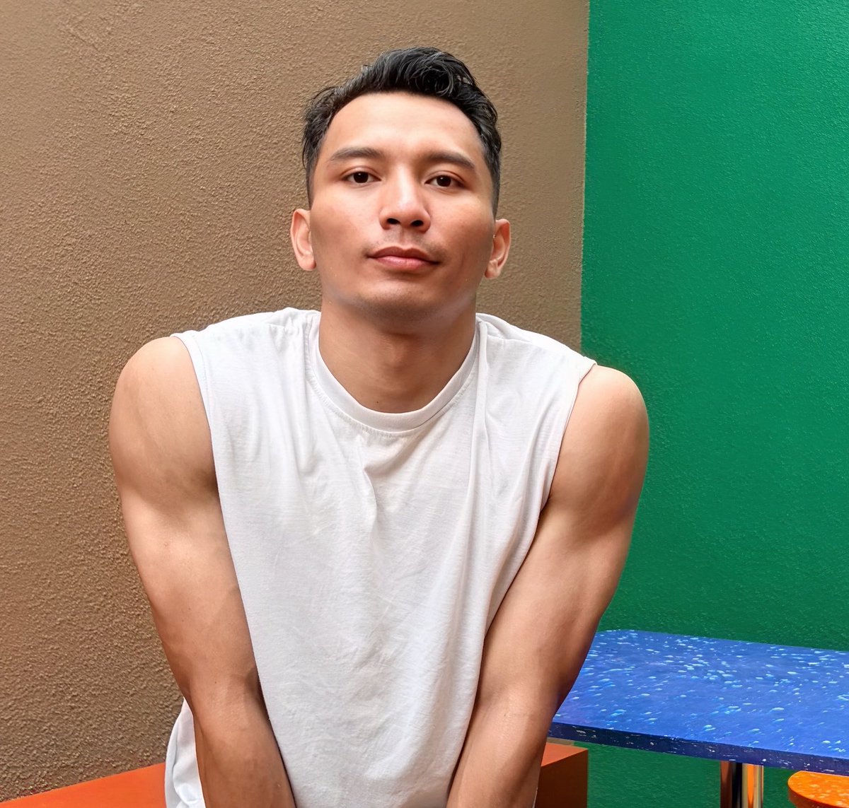 masnovaa_'s tweet photo. The Face                            The Body https://t.co/Og3b2g0Ax8