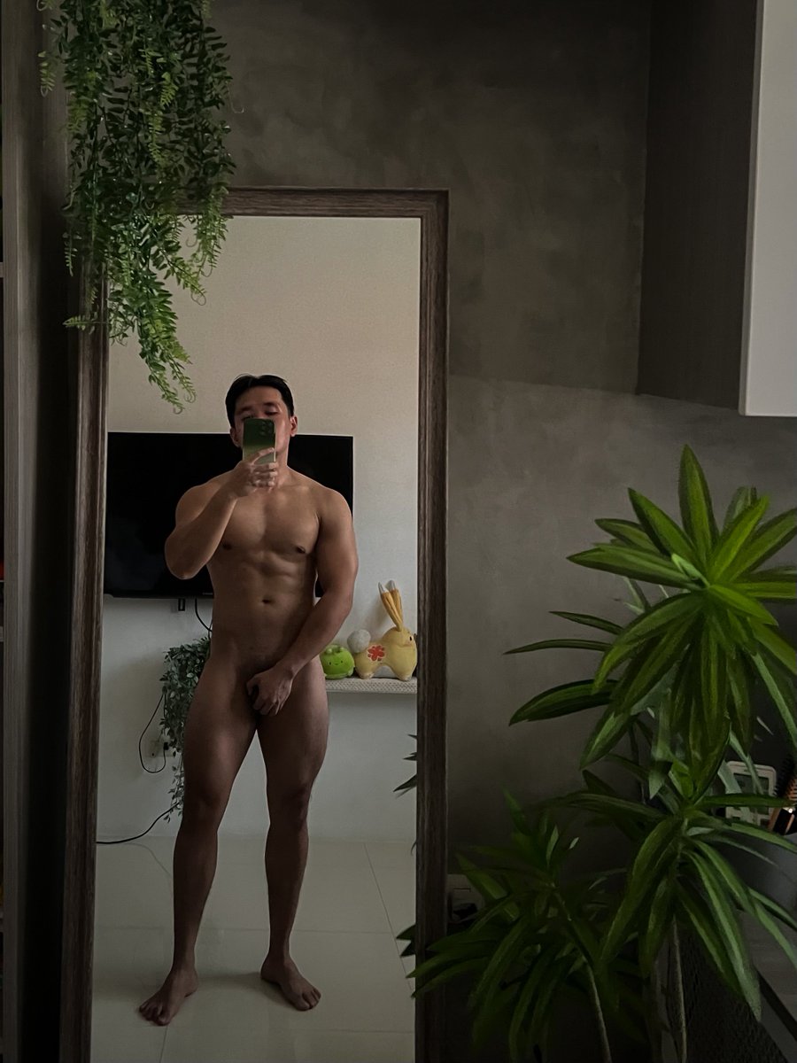 Monchkinsss's tweet photo. Lunch time 😏 https://t.co/KiTCwvxaYo