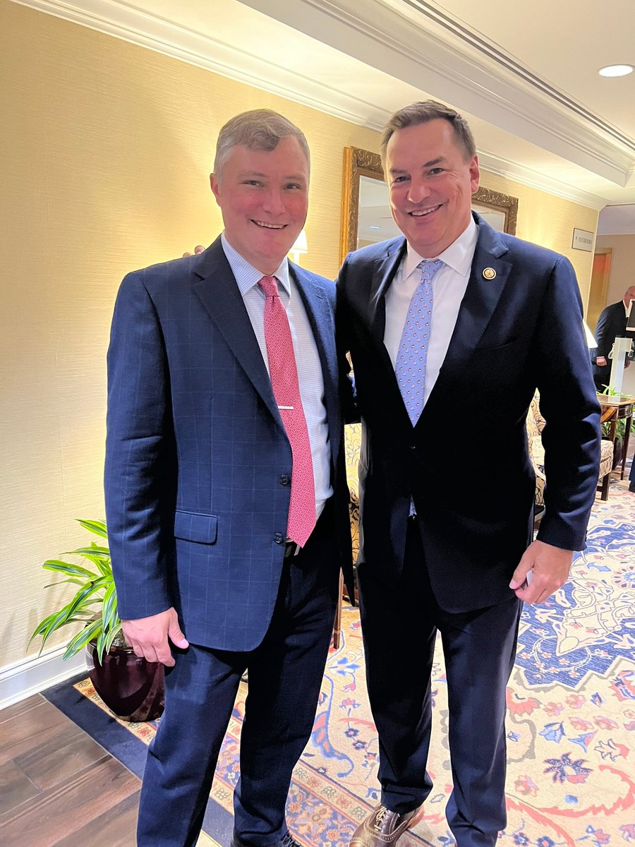 Woodformd's tweet photo. Last week, we had another fantastic event at the Capitol Hill Club with my guest Congressman @RonEstesKS. It was great to once again see old friends and colleagues - and even got to see my old friend, Congressman @RepHudsonNC! Thank you to everyone that came and contributed. https://t.co/PcKMZEdtJw