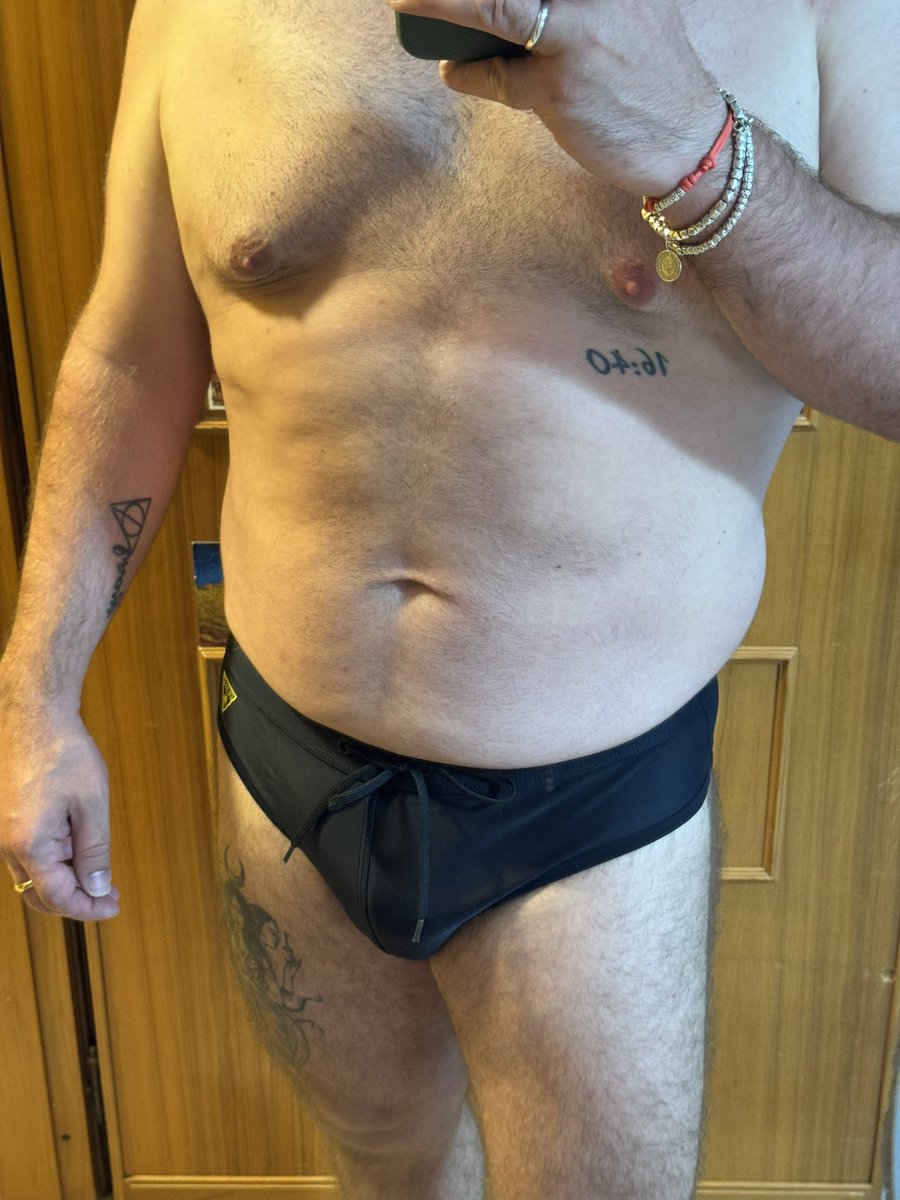 imnotpellefra's tweet photo. A breve nuovi slip online 😋
#briefs #speedo #bulge #vinted 

https://t.co/IEzyJjLZBz https://t.co/xjAfReIXSB