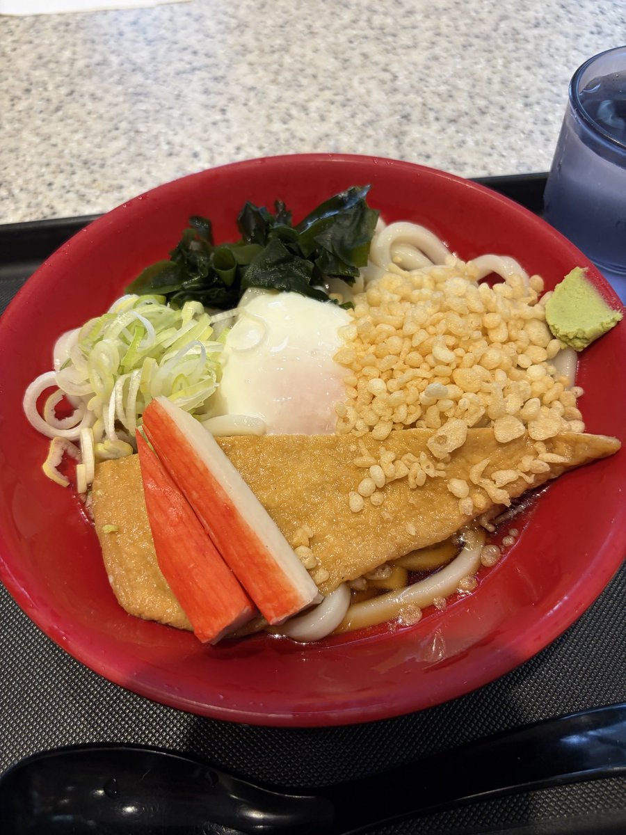 Nancynancy70's tweet photo. うどんでしつれいN https://t.co/o8OGI6OIRx