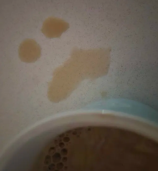 ramunaeee's tweet photo. im legit like a sad cartoon character right now look at my fuckcing drink spill bro😭😭😭😭😭 https://t.co/6P1HqoiXlF