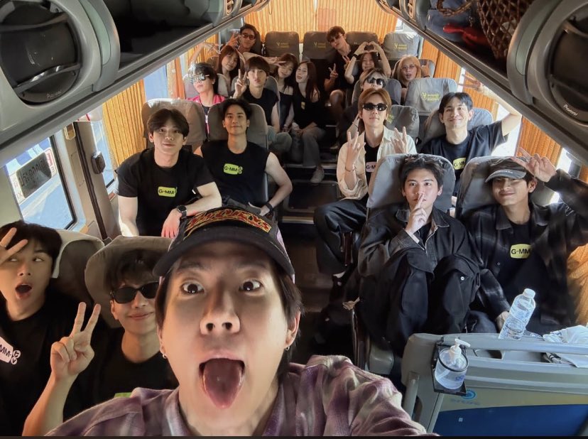 Ary20310551's tweet photo. Aquí llevan el letrero donde claramente dice, Caos total por todas partes, jajaja😅
#Gmmtvouting2026 #actorbl #fyp https://t.co/7c8HWircOw